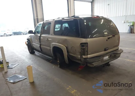 2003 Chevrolet Suburban 1500 Lt z USA, uszkodzony, nr VIN 3GNFK16Z73G132664